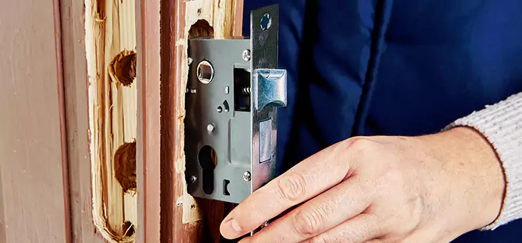 Garage Door Lock Replacement Murray
